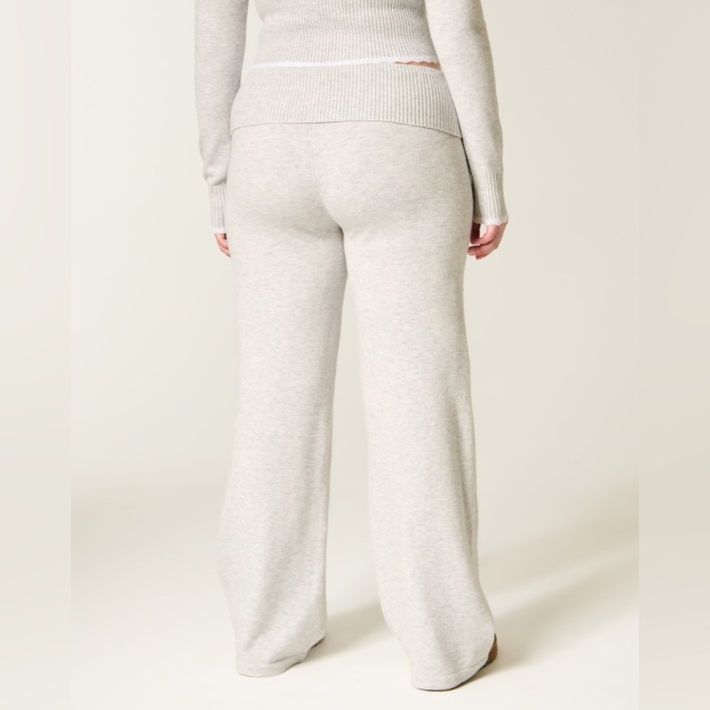 Gilly Hicks Light Gray Knit Hoodie and Wide-Leg Lounge Pants Set - Picture 3 of 16